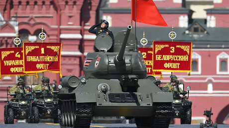 Rumbling robots & hypersonic missiles: Russia marks V-Day with parade (PHOTO, VIDEO)