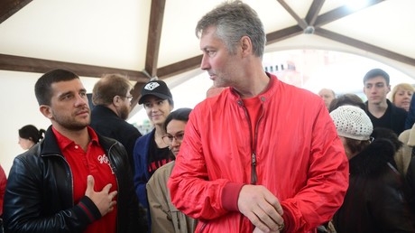 Yekaterinburg Mayor Evgeny Roizman, right, at the Red Square Book Festival in Moscow © Kirill Kallinikov