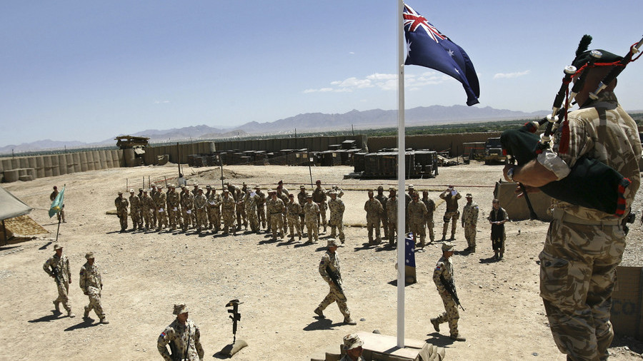 Leaked picture of Australian soldiers flying Nazi swastika in Afghanistan sparks scandal (PHOTO)