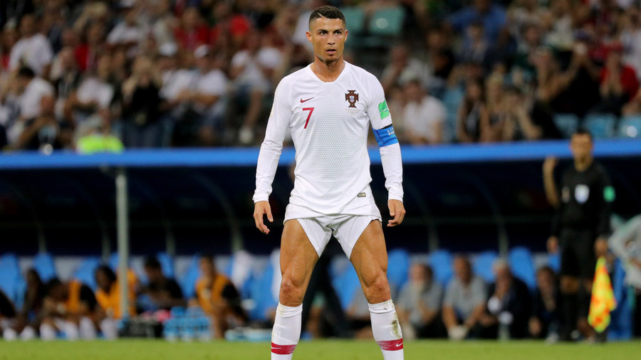 Ronaldo flashes legs, internet goes into meme frenzy  