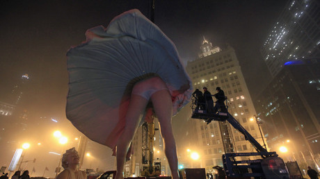 Giant Marilyn Monroe statue gets church members hot and bothered (PHOTOS)