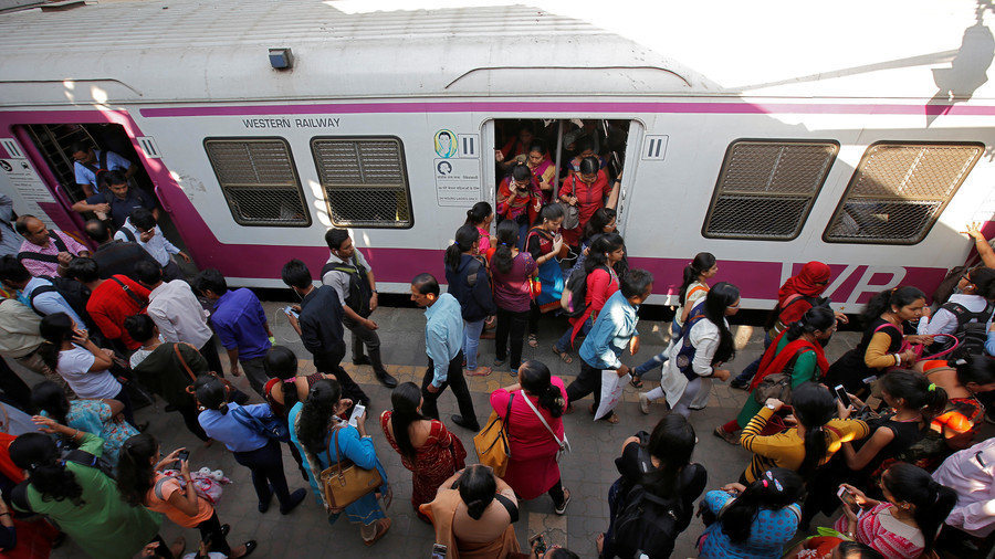 Train passenger helps rescue 26 girls from the ‘child traffickers’… with just one tweet