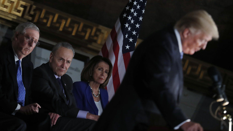 Wanting younger leadership is ‘sexist’ says Pelosi, after forgetting Senate leader’s name