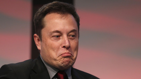 Elon Musk appears to reaffirm 'pedo guy' smear against British cave diver