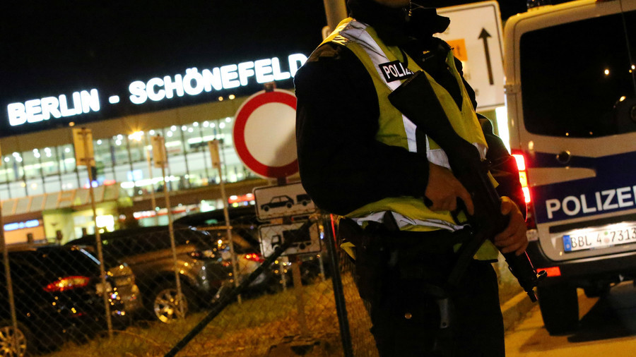 Vibrator in luggage sparks bomb scare, shuts down Berlin airport