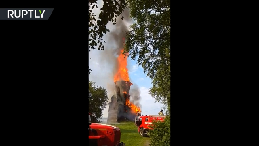 Historic Russian church burned to the ground by mysterious inferno (VIDEO)