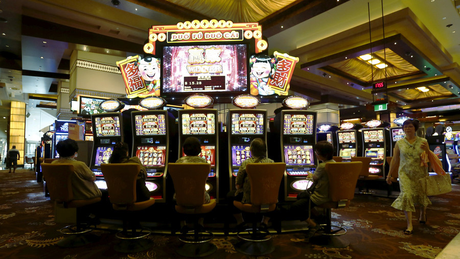 Vegas mystery: Slot machines suffer bizarre meltdown just yards from hacker conference