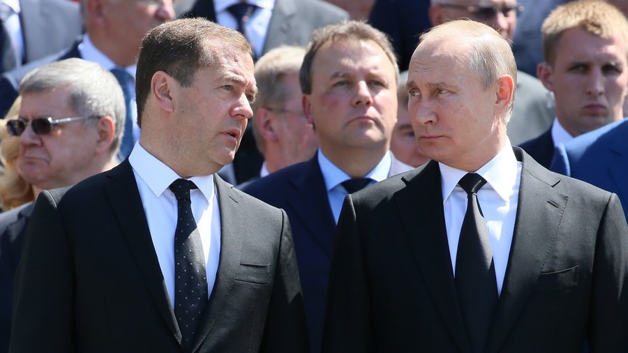 Putin in constant contact with PM Medvedev, Kremlin states amid reports of injury