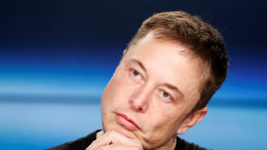Elon Musk & Tesla directors ‘agree’ to keep company public