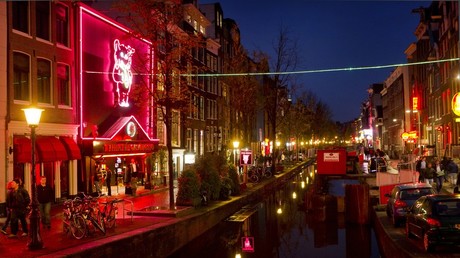 Too much sex & drugs? Amsterdam to crack down on red light district crowds