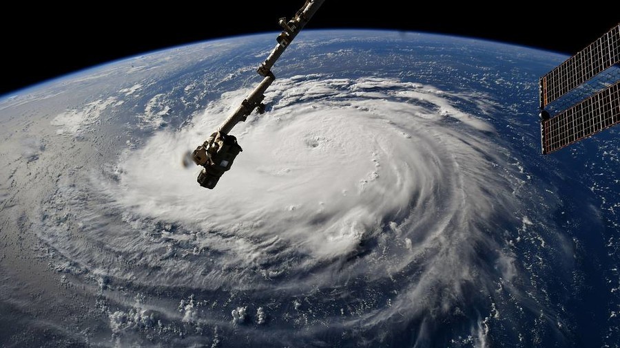 245,000 ordered to evacuate in Virginia as powerful Hurricane Florence descends on US