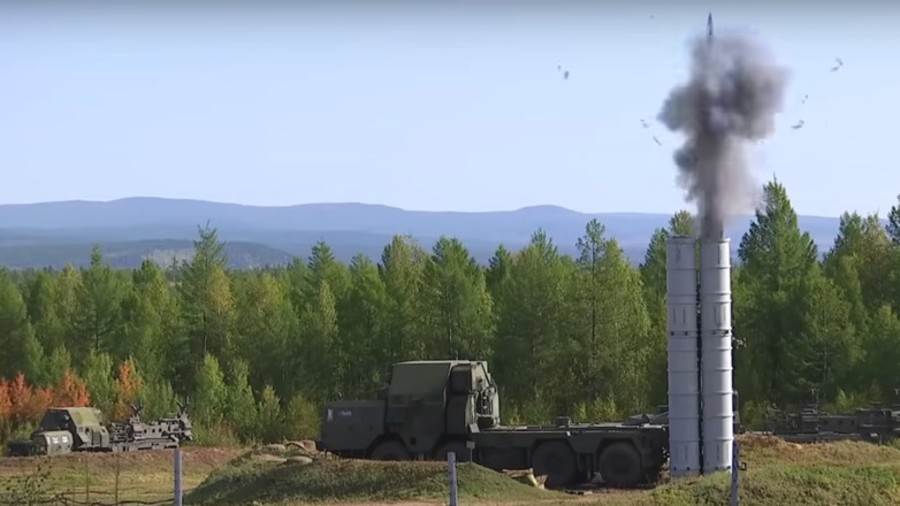 WATCH Russian S-300 fire missiles at Vostok 2018 military drills (VIDEOS)