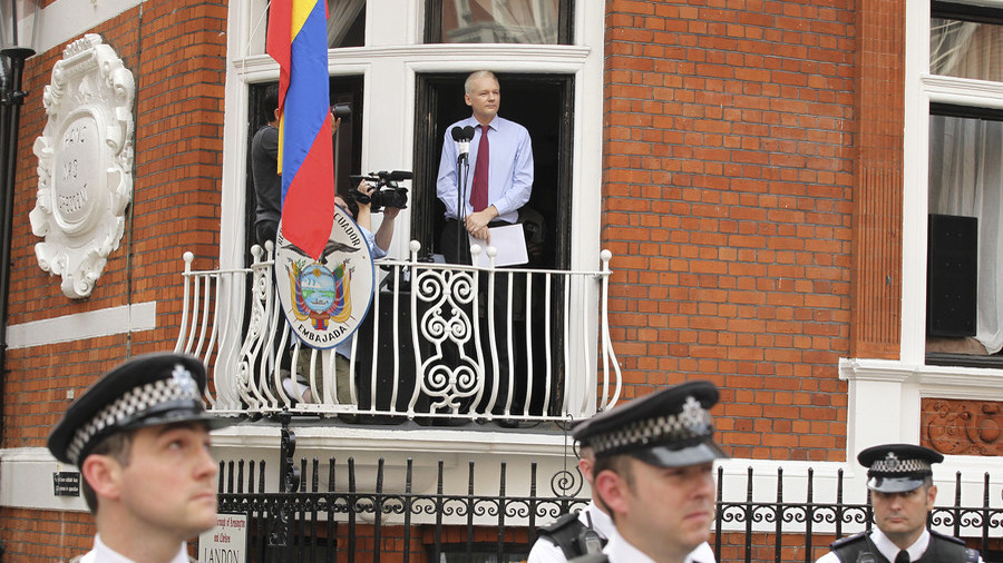 Guardian’s ‘deliberate lies’ over Assange Russia plot slammed by Craig Murray