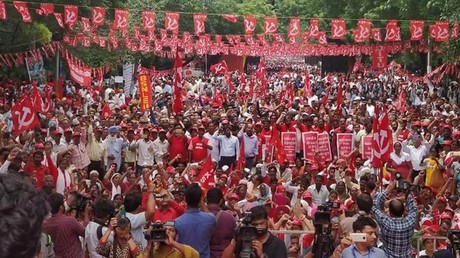 Thousands of workers rally in New Delhi for ‘biggest labor march in decades’