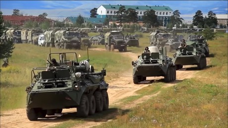 Locked & loaded: Russian S-300s & S-400s roll out in huge military war games (VIDEO)