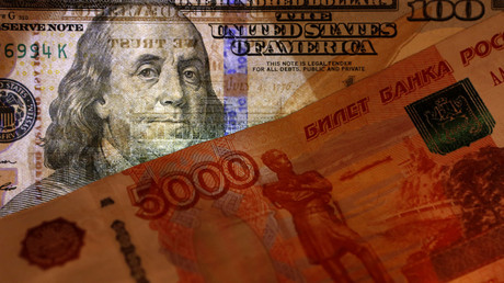 Putin backs plan to de-dollarize Russian economy