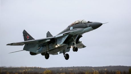Mig-29 fighter jet crashes in Moscow region, both pilots survive – reports