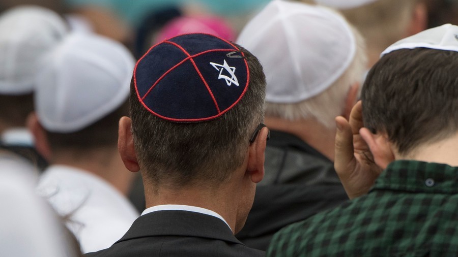 German Jews demand extra integration classes for Muslim migrants to avoid anti-Semitism attacks