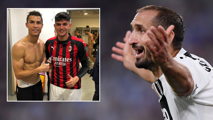 ‘Nice tackle’: Ronaldo snap struck by naked teammate Chiellini's accidental photobomb