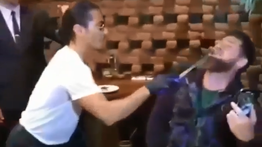 Salt Bae Feeds Chechen Leader Kadyrov Meat Straight From A Knife Video Rt Russia Former Soviet Union