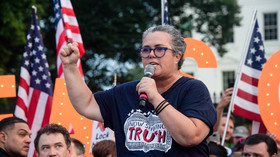 Rosie O’Donnell wants ‘madman’ Trump to ‘rot in jail’ over alleged comments on US national debt