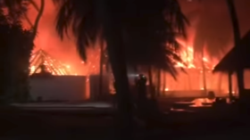 Giant inferno devours luxury 'rustic-chic' Maldives resort (VIDEOS)