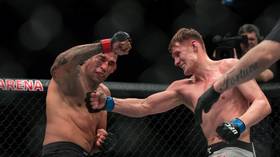 Buzzer-beating KOs & rare submissions: The 10 best UFC finishes of 2018