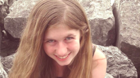 Missing teen Jayme Closs 'escapes from abductor' 3 months after parents shot dead in their home