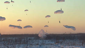 RT joins Russian paratroopers in first airdrop of the year (VIDEO)