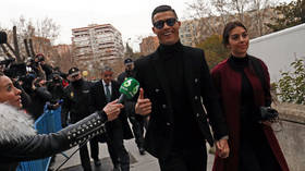 Dapper Ronaldo arrives at court grinning to accept €19mln fine & prison time for tax fraud (PHOTOS)