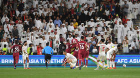 Furious UAE fans hurl SHOES at Qatar players during Asian Cup grudge match (VIDEO)