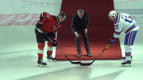 ‘It's whether you get up’: Jose Mourinho slips & falls at ice hockey match in Russia