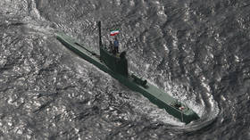 Iran midget submarine 'at work': WATCH sea launch of cruise missile during massive drills