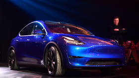 Bringing sexy back: Elon Musk unveils Tesla’s 2nd electric SUV Model Y