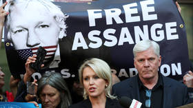 ‘Not going anywhere’: WikiLeaks editor & Assange lawyer promise to fight ‘chilling’ attack on press