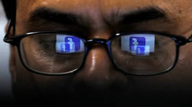 Canadian privacy watchdog blasts Facebook for ‘abdicating responsibility’ for user data