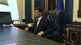 Change of thrones: Ukraine’s Zelensky laments Poroshenko’s ‘uncomfy’ chair, eyes ‘open space’ office