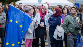 EU elections over: Exit polls show surge for right-wing & green parties amid high turnout
