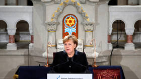Police should guard every synagogue, Jewish school & daycare in Germany – Merkel