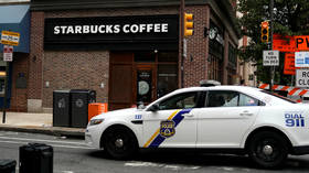 Arizona cops spark #dumpstarbucks campaign after officers asked to leave store