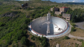 Drone VIDEO takes you up close to giant abandoned Soviet radio telescope in Armenia