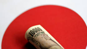 Paper war: Goldman Sachs prefers Japanese yen to gold