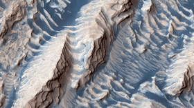 Mysterious magnetic pulses & evidence of groundwater discovered on Mars