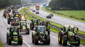 Dutch farmers clog highways in protest at politicians labeling them climate change problem