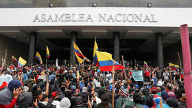 Ecuador protesters storm parliament building amid chaotic street demonstrations (PHOTOS, VIDEOS)