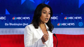 Hillary’s white pantsuit says ‘empowerment’ but Tulsi’s says ‘fringe cult leader’: NYT pilloried for two-faced style commentary