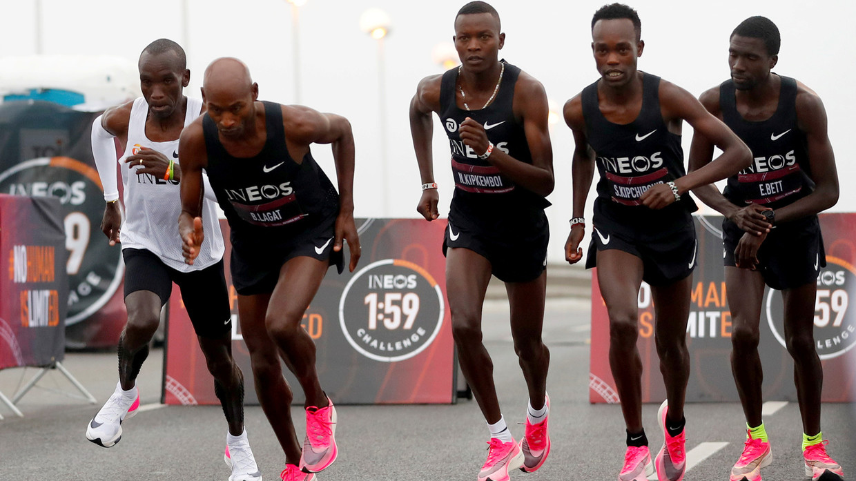 kipchoge shoes olympics