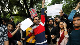 Indian student injured after gunman opens fire on citizenship bill protesters in Delhi (VIDEO)