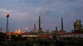 Indian refineries slash Middle East oil imports as storage fills up