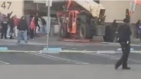 WATCH looters use FORKLIFT to break into California store in broad daylight (VIDEO)